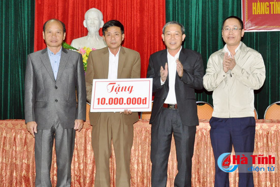 cac ngan hang chung tay giup xa thach hoi xay dung ntm