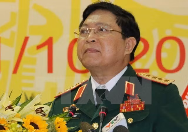 to chuc thuc hien toan dien cong tac qs qp gan voi phat trien kt xh