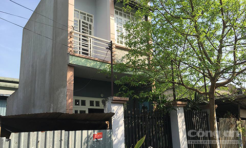 me tu thieu con gai nhay lau cau cuu hang xom