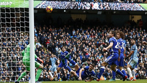 chelsea thap thoang bong dang nha vo dich