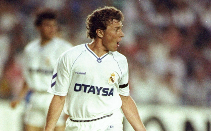 el clasico doi hinh ket hop cac huyen thoai cua barca voi real