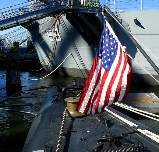 can canh boong tau ngam uss lionfish tung giao chien voi tau nhat