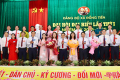 Phó Bí thư Thường trực Tỉnh ủy dự Đại hội Đảng bộ xã Đồng Tiến