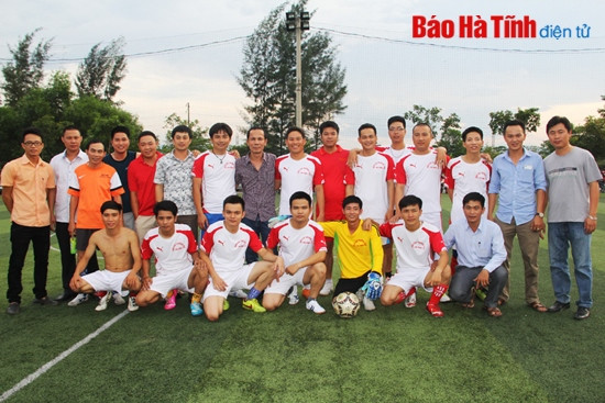 Các đội tham dự giải Các đội bóng thi đấu sôi nổi, cống hiến cho khán giả nhiều trận cầu hay và kịch tính