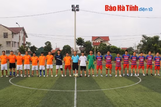 Các đội tham dự giải Các đội bóng thi đấu sôi nổi, cống hiến cho khán giả nhiều trận cầu hay và kịch tính