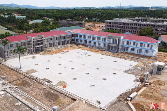 "Nước rút" trên hai công trình trường học vùng biên ở Hà Tĩnh