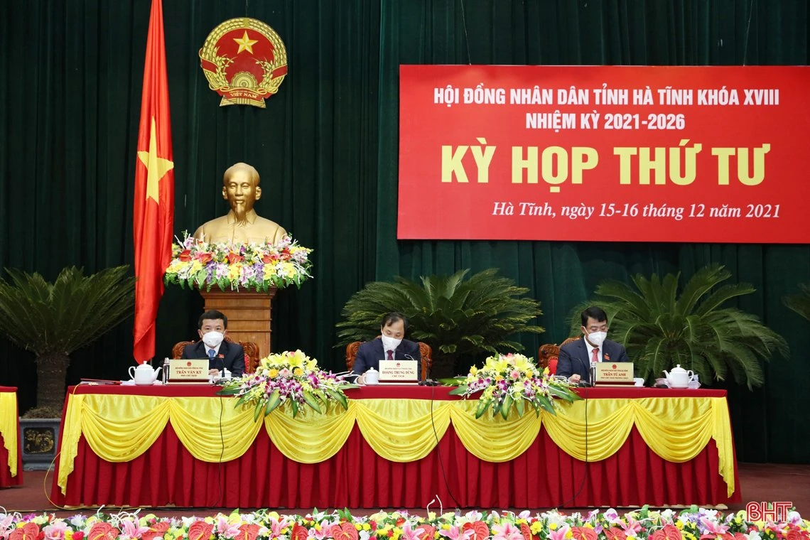 Khai mạc trọng thể Kỳ họp thứ 4, HĐND tỉnh Hà Tĩnh khóa XVIII