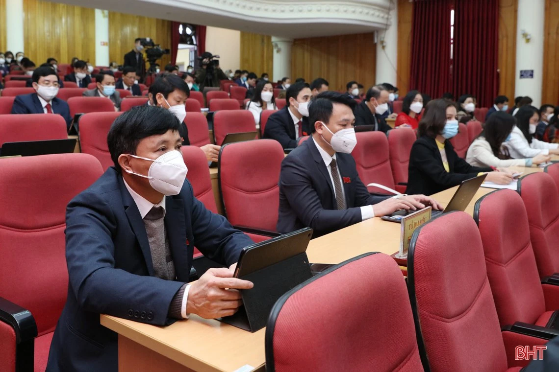 Khai mạc trọng thể Kỳ họp thứ 4, HĐND tỉnh Hà Tĩnh khóa XVIII