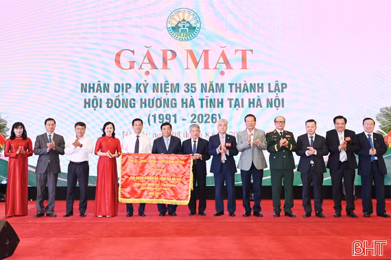 Gặp mặt nhân kỷ niệm 35 năm thành lập Hội đồng hương Hà Tĩnh tại Hà Nội