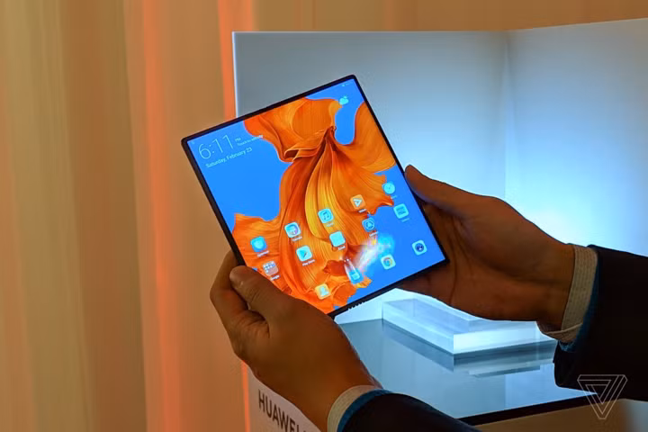 Những mẫu điện thoại độc đáo, hiện đại nhất hiện nay