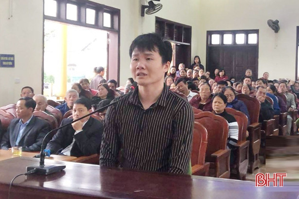 20 tháng tù cho con nghiện xách “đá” đi chơi