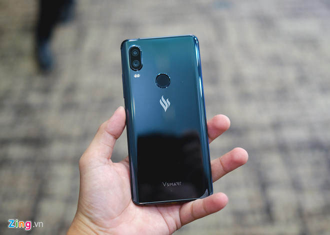 Nhiều smartphone giảm giá mạnh đầu tháng 3