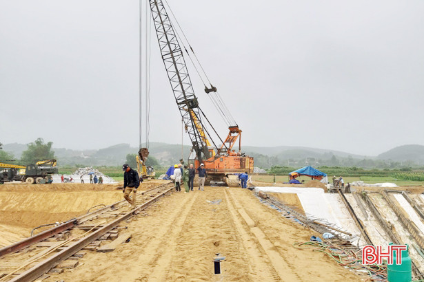 Cầu Hương Thủy dự kiến vượt tiến độ 6 tháng