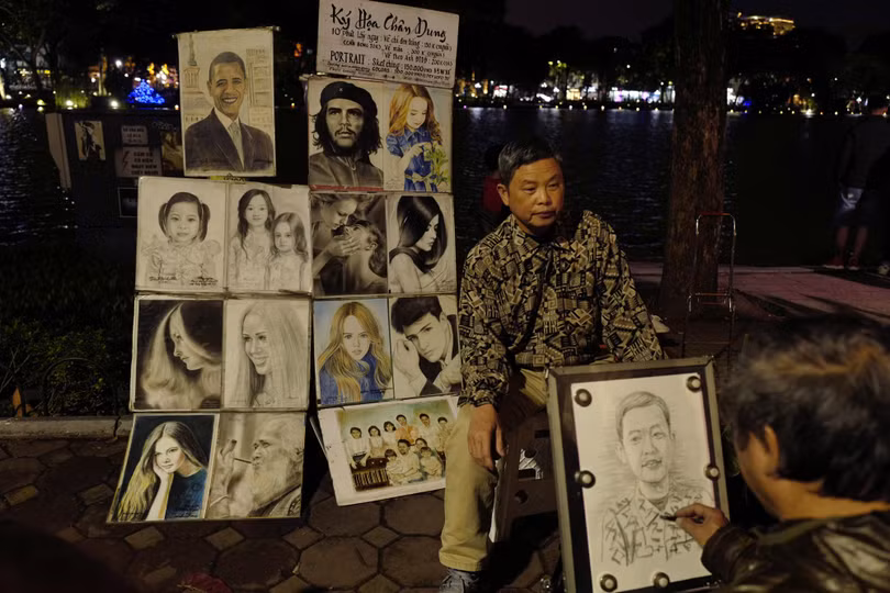 Phố đêm Hà Nội dưới ống kính phóng viên quốc tế đưa tin thượng đỉnh Trump - Kim