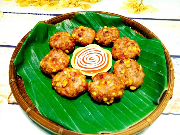 Chả bắp chiên thịt thơm ngon cho bé ngày đầu tuần