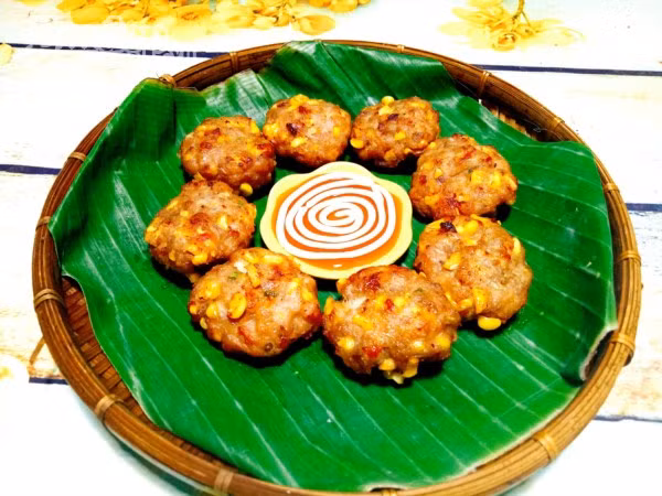 Chả bắp chiên thịt thơm ngon cho bé ngày đầu tuần