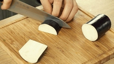 Làm món cà tím nhồi thịt đậm đà cho bữa tối, người lớn trẻ nhỏ đều thích