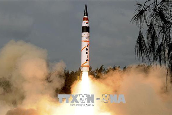 Ấn Độ thử thành công tên lửa đất đối không