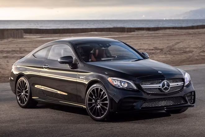 Mercedes-Benz triệu hồi nhiều xe vừa xuất kho vì thiếu an toàn