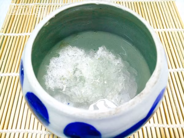 Bé biếng ăn mẹ nhớ làm tổ yến chưng đúng cách mới bổ dưỡng