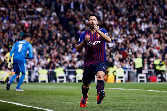 Suarez tỏa sáng, Barca đè bẹp Real Madrid 3-0 ngay tại Bernabeu