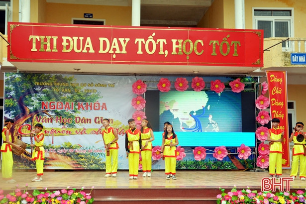 Hấp dẫn hoạt động ngoại khóa “Văn học dân gian - Cội nguồn và sáng tạo”