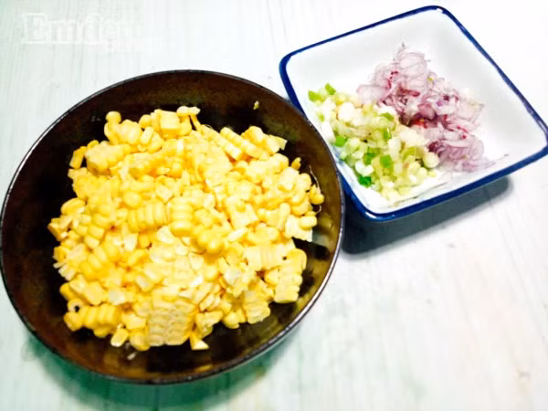 Chả bắp chiên thịt thơm ngon cho bé ngày đầu tuần