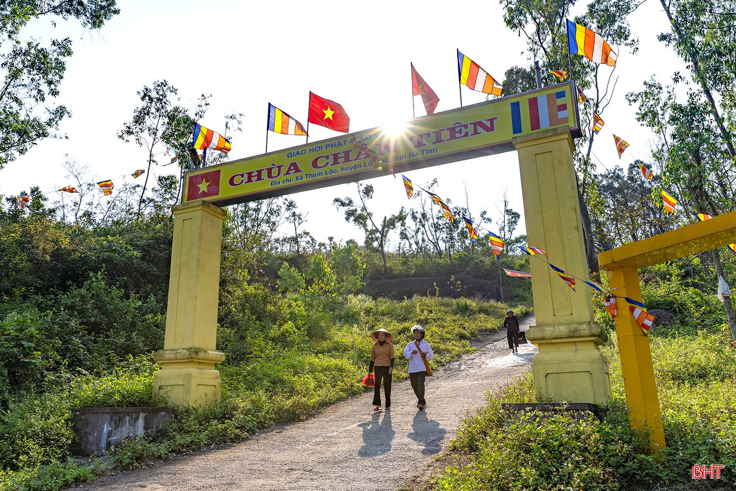 Lễ hội chùa Chân Tiên được tổ chức vào ngày mùng 3/3 (âm lịch) hằng năm, thu hút hàng ngàn tăng ni, phật tử, du khách trong và ngoài tỉnh về lễ chùa vãn cảnh, thắp hương nguyện cầu.