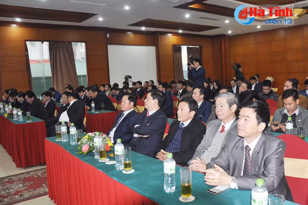 dien luc ha tinh hien dai hoa cac dich vu cham soc khach hang