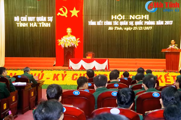 chu dong tham muu cap uy chinh quyen thuc hien tot nhiem vu qs qp