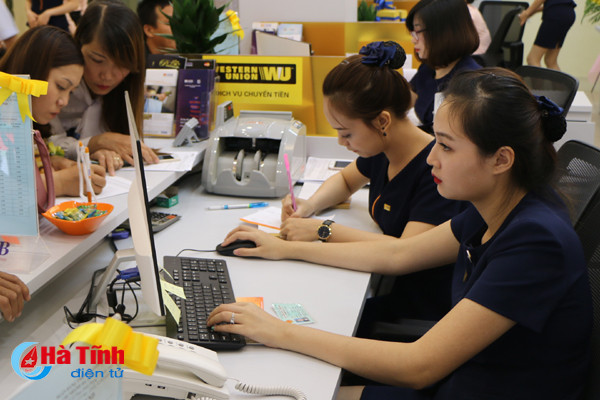 Ngành ngân hàng Hà Tĩnh đạt “đỉnh” huy động vốn 3 năm lại đây ảnh 1 nganh ngan hang ha tinh dat dinh huy dong von 3 nam lai day