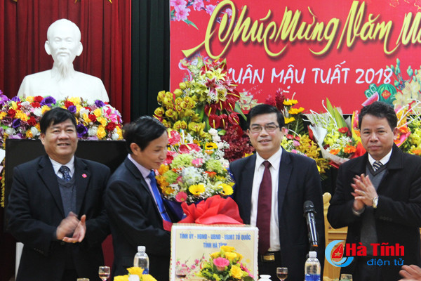 thang loi thu ngan sach tao dong luc cho ha tinh truoc them nam moi