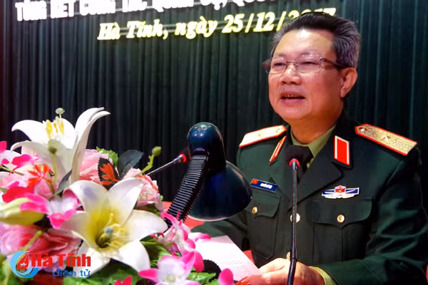 chu dong tham muu cap uy chinh quyen thuc hien tot nhiem vu qs qp