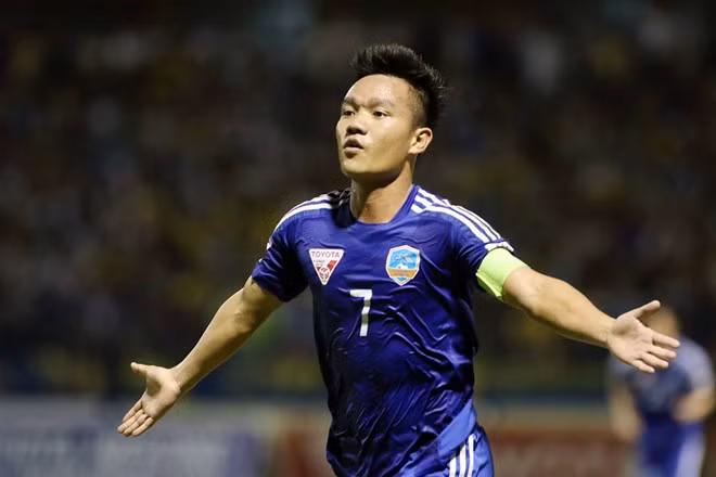 qua bong vang qua bong bac 2017 se thuoc ve nguoi ha tinh