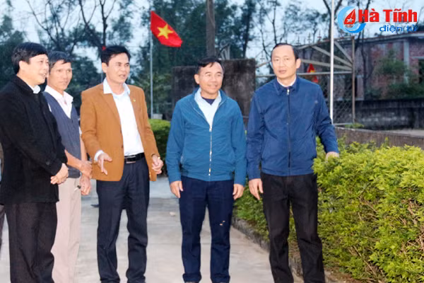 khoi day suc dan xay dung cac tieu chi nong thon moi thuc chat ben vung