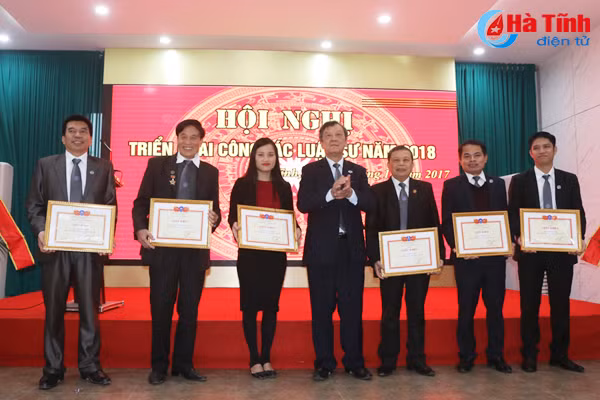 doan luat su ha tinh tu van giai dap 365 vu viec tren dia ban