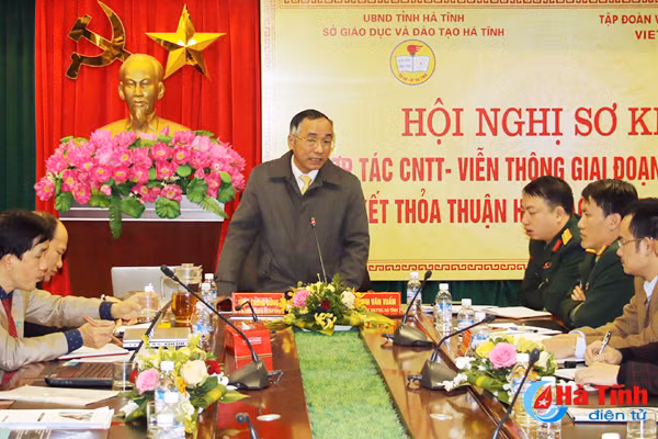 vietel ha tinh mien phi duong truyen internet cho 100 co so giao duc