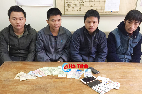 cong an ap bat 4 con bac o xa mien nui cao ha tinh