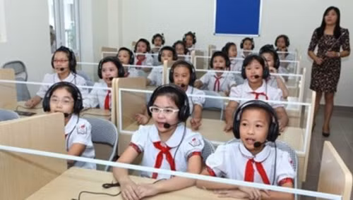 Giờ học Ngoại ngữ dieu chinh de an day va hoc ngoai ngu trong he thong giao duc quoc dan