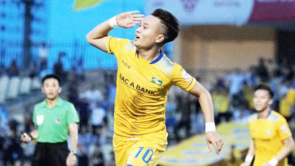 qua bong vang qua bong bac 2017 se thuoc ve nguoi ha tinh