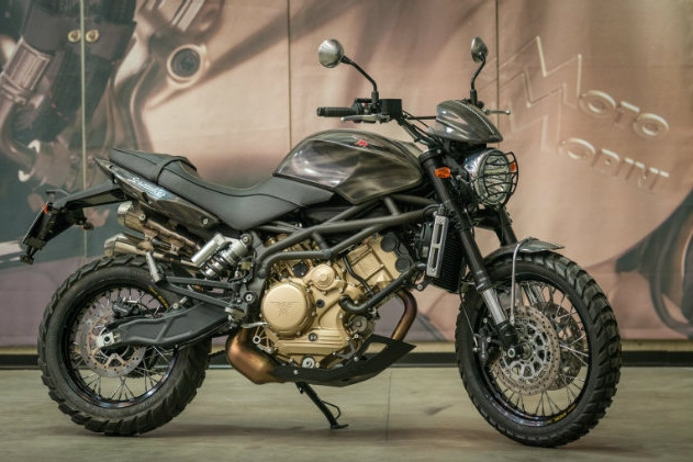 moto morini xe dong tay dat xat ra mieng