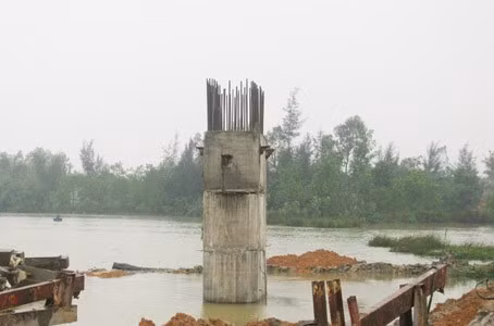 Sau gần 1 năm thi công, công trình mới chỉ hoàn thành 21% khối lượng