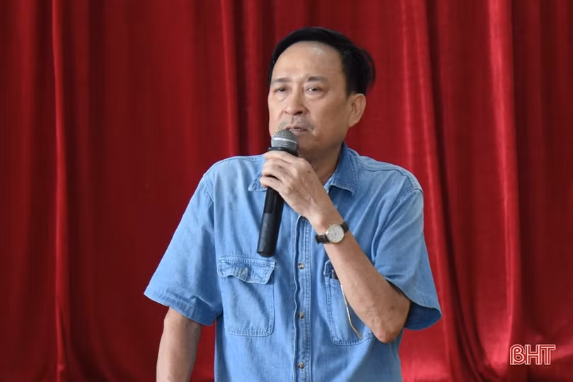 Lãnh đạo tỉnh chúc mừng thành tích mới của Nhà hát Nghệ thuật truyền thống Hà Tĩnh