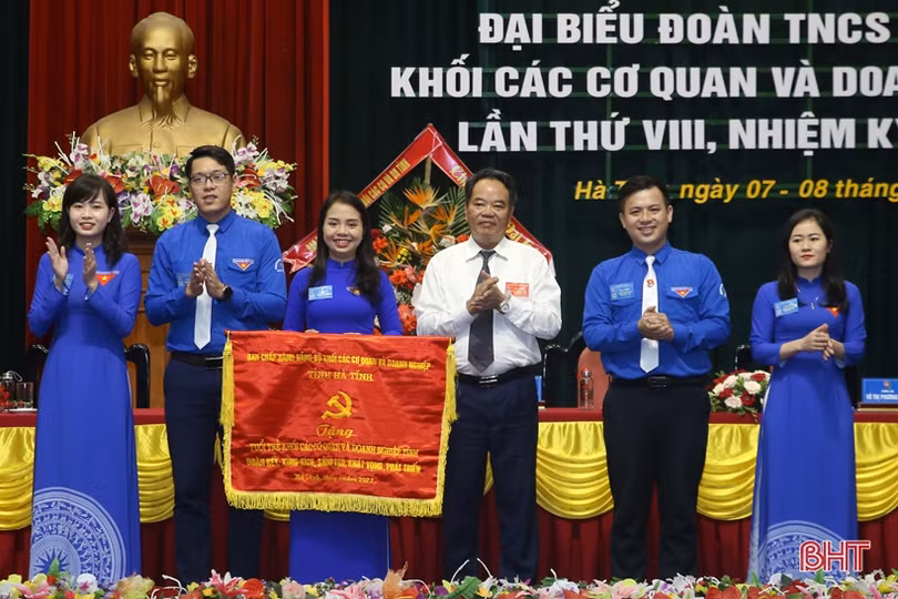 Tuổi trẻ Khối CCQ&DN Hà Tĩnh tiếp tục phát huy vai trò xung kích, sáng tạo