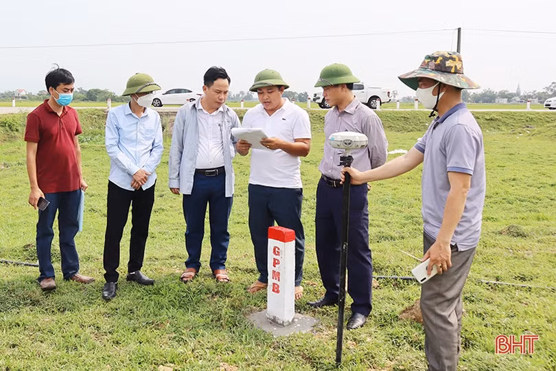 Sắp cán đích cắm mốc thực địa giải phóng mặt bằng cao tốc Bắc - Nam đoạn qua Hà Tĩnh
