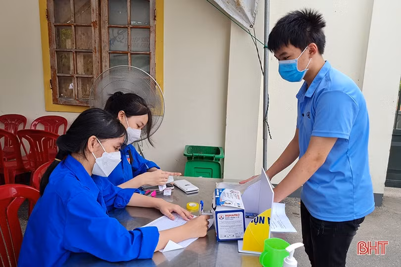 330 thí sinh hoàn thành buổi thi đầu tiên Kỳ thi vào lớp 10 THPT Chuyên Hà Tĩnh