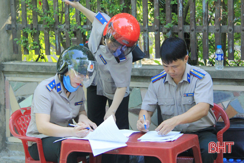 Những "bông hồng thép" của ngành thi hành án dân sự Hà Tĩnh ảnh 5 Những “bông hồng thép” của ngành thi hành án dân sự Hà Tĩnh