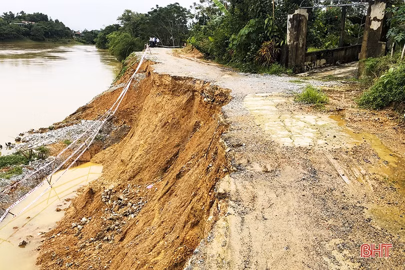 Chủ động “4 tại chỗ”, người dân Đức Thọ chưa thôi lo sạt lở đất
