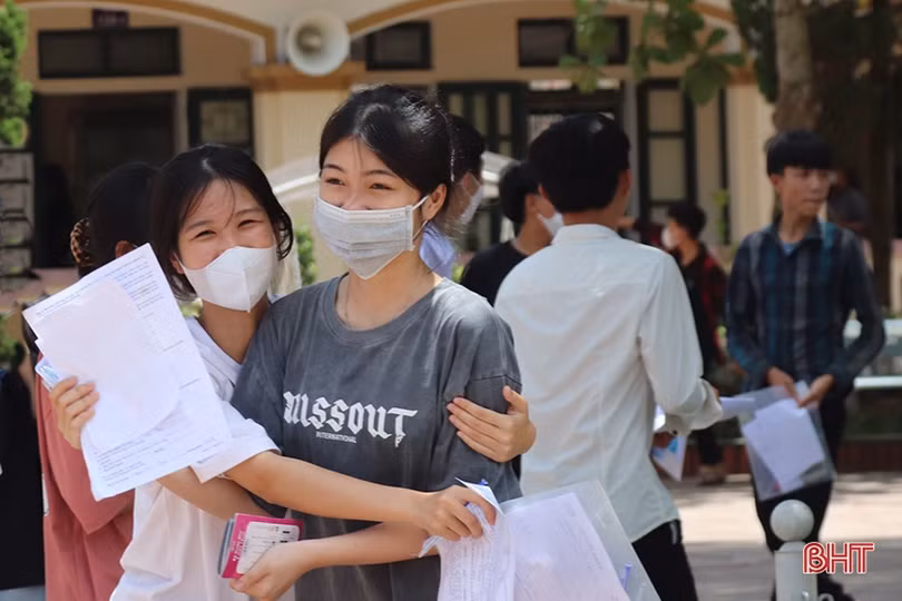 Ngày đầu Kỳ thi vào lớp 10 ở Hà Tĩnh diễn ra an toàn, nghiêm túc