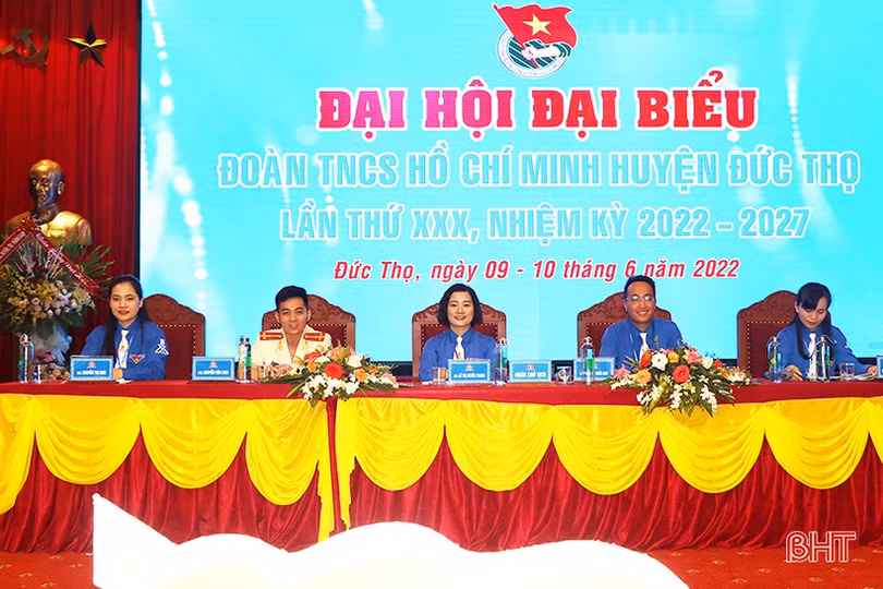 Chị Lê Thị Huyền Trang tái cử Bí thư Huyện đoàn Đức Thọ